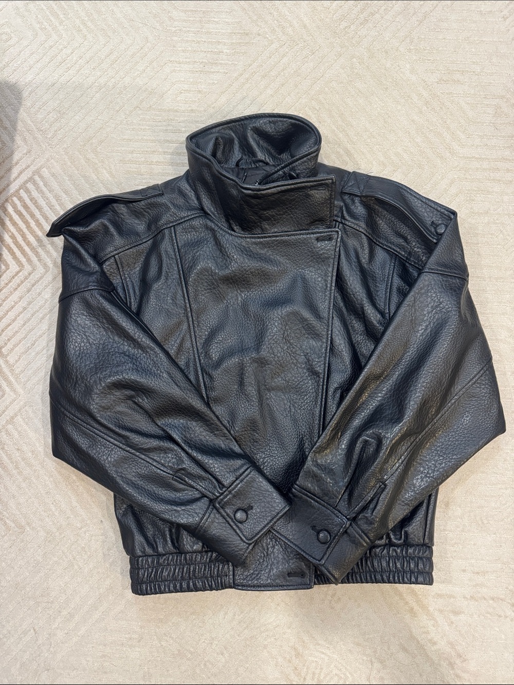 zara viral  Black Leather Jacket never worn size xs